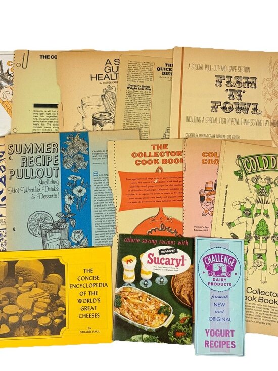 Handbags - Vtg Recipe Scrapbook Clippings Hand Written Typed Womans Day Booklet 1960s - 80s